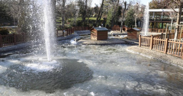 Ankara buz kesti: Termometreler eksi 9’u gördü