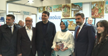 Ankara Kitap Fuarı'nda Dikkat Çeken Askıda Kitap Uygulaması