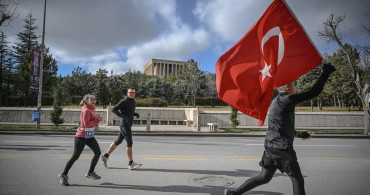 Ankara'da 90. Büyük Atatürk Koşusu Renkli Anlara Sahne Oldu
