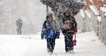 Ankara'da okullar tatil mi? 28 Mart 2022 yarın Ankara'da okullar tatil mi? Ankara Valiliği son dakika açıklamaları