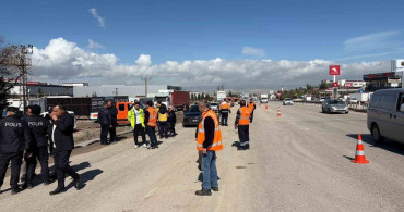 Ankara'da Trafik Kazası: 5 Hayatını Kaybetti, 15 Yaralı