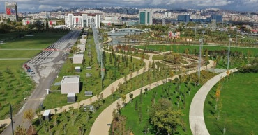 Ankaralılar AKM Millet Bahçesi'ne Bayıldı, 4 Günde 200 Bin Ziyaretçi Geldi!