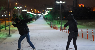 Ankara'nın Yüksek Kesimlerinde Kar Yağışı Etkili Oldu