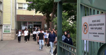 Anne Antalya'da, kızı Kocaeli'de ter döktü: görüntülü aramada heyecanlı bekleyiş