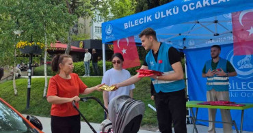 Anneler Günü'nde Hediyelerle Dolu Bir Etkinlik
