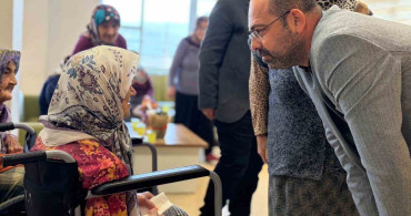 Anneler Günü'nde Huzurevi Sakinleri Unutulmadı