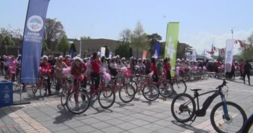 Anneler Günü'nde Pedal Tutan Anneler