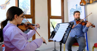 Antakya Belediyesi Ücretsiz Keman Kursları İle Gençleri Destekliyor