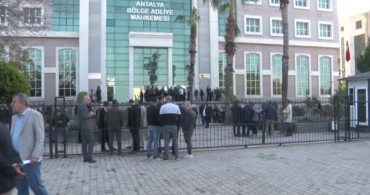 Antalya Büyükşehir Belediyesi'nde Rüşvet Soruşturması: Üç Şüpheli Gözaltında