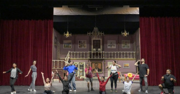 Antalya DOB'dan Çocuklara Dino Ormanı Müzikali