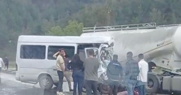 Antalya-Isparta Karayolunda Feci Kaza: 7 Kişi Hayatını Kaybetti