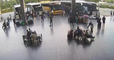 Antalya otobüs terminalinde sağlıksız gıda denetimi: 90 kilogram kerevit ele geçirildi