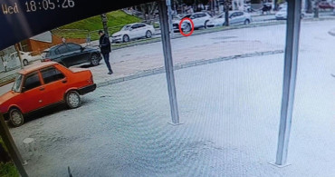 Antalya'da 5 Yaşındaki Çocuğa Otomobil Çarptı