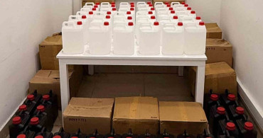 Antalya'da 550 Litre Kaçak Etil Alkol Ele Geçirildi