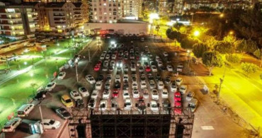 Antalya'da Arabalı Açık Hava Sinema Etkinliği
