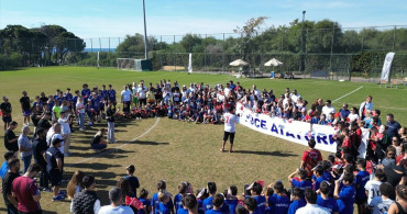 Antalya'da Çocuklar Atatürk'ü Andı