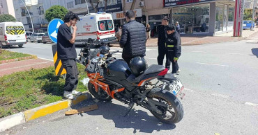 Antalya'da Elektrikli Bisiklet ve Motosiklet Çarpıştı: Üç Yaralı