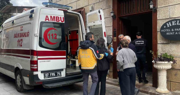 Antalya'da Genç Düşerek Yaralandı
