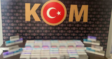 Antalya'da Kaçakçılık Operasyonları: Çok Sayıda Silah ve Kaçak Ürün Ele Geçirildi