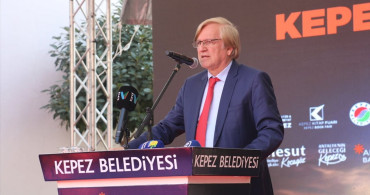 Antalya'da Kepez Kitap Fuarı Başladı