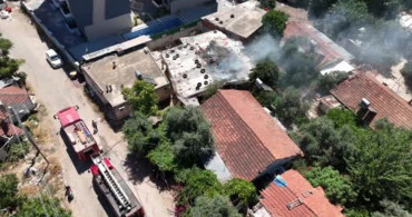 Antalya'da müstakil evde yangın: çevredeki evlere sıçramadan söndürüldü