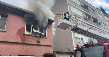 Antalya'da Müstakil Evde Yangın Korkusu