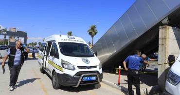 Antalya'da Otokoç Servisine Saldırı: 2 Tutuklama, 1 Ev Hapsi