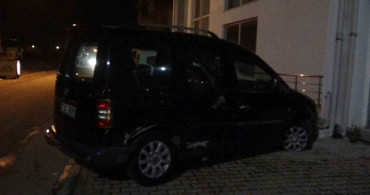 Antalya'da Polis Otosuna Çarpan Araç Kaçtı, Terk Edilmiş Halde Bulundu