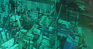 Antalya'da Ters Yönde İlerleyen Araçla Kaza