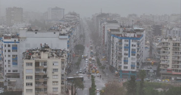 Antalya'da Toz Taşınımı Görüş Mesafesini Düşürdü