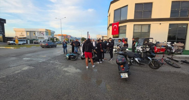 Antalya'da Trafik Kazası: Motosiklet Sürücüsü Yaralandı