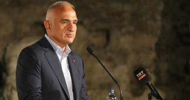 Antalya'da Turizm Artıyor: Bakan Ersoy Açıklamalarda Bulundu