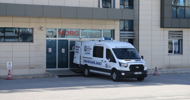 Antalya'da Yaşlı Kadın Otomobil Kazasında Hayatını Kaybetti