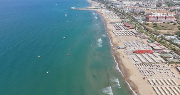 Antalya'daki Besi Çiftliğine Cezalar Sonrası Deniz Rengini Değiştiriyor