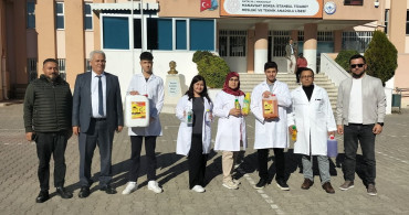 Antalya'daki Meslek Lisesi Öğrencileri Temizlik Ürünleri Üreterek Destek Oluyor