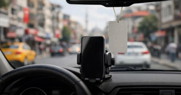 Araç içi multimedya ve aksesuarlara ilişkin yeni trafik yönetmeliği yürürlüğe girdi