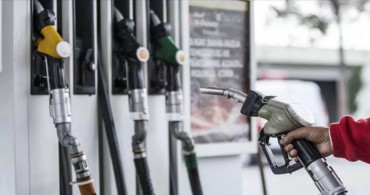 Araç sahipleri gelen zamlarla sarsılıyor: Akaryakıt yeni zam geldi! Motorin litresi 27 liraya dayandı