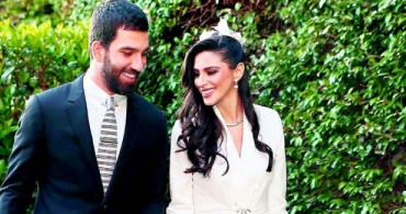 Arda Turan Yüzüğünü Gösterdi!