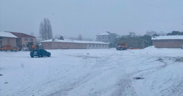 Ardahan-Kars Kara Yolu Kar ve Tipi Nedeniyle Kapandı