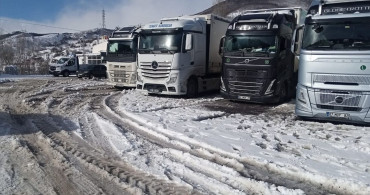 Ardahan-Şavşat Kara Yolu Kontrollü Ulaşıma Açıldı