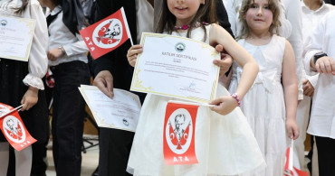 Ardahan'da Geleceğin Sanatçıları Yıldızlaştı