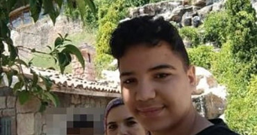 Arnavutköy'de aile dehşetinin ardından cenazeler adli tıp kurumundan alındı