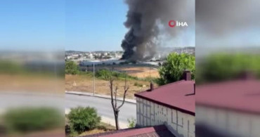 Arnavutköy'deki fabrikada yangın çıktı