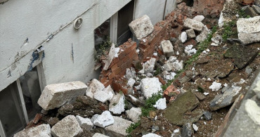 Arnavutköy'deki İstinat Duvarı Çöktü