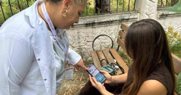 Arsuz'da yüksek riskli gebelere ev ziyaretleri sürüyor
