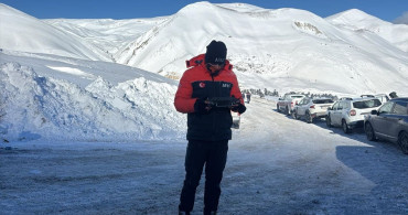 Artvin'de Çığ Altında Kayıp Çoban İçin Arama Çalışmalarına Ara Verildi