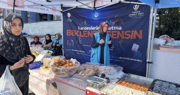 Artvin'de Gazze için Hayır Çarşısı Açıldı