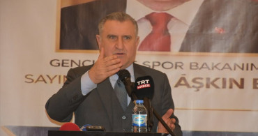 Artvin'de İftar Programında Gençlik ve Spor Bakanı Osman Aşkın Bak'ın Mesajları