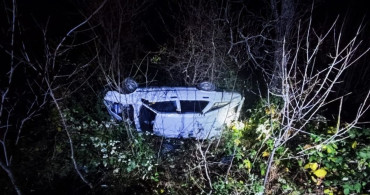 Artvin'de Uçuruma Devrilen Araçta 4 Yaralı