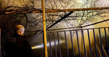 Artvin’de Yangın: Bir Ev ve Odunluk Zarar Gördü